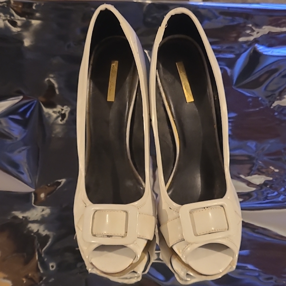 Michael Antonio White Peep-Toe Heels with Elegant Buckle
